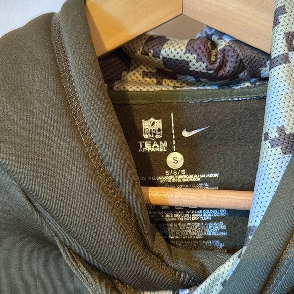 Saints Salute to Service Hoodie Size Small reach through front pocket NWT NFL - Picture 7 of 8